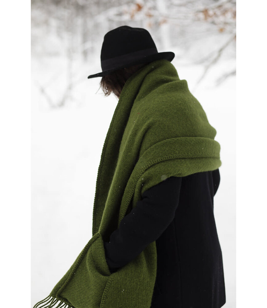 Lapuan Kankurit Lapuan Kankurit Uni woolen wrap scarf with pockets 60x170 Olive Lapuan Kankurit Lapuan Kankurit Uni woolen wrap scarf with pockets 60x170 Olive