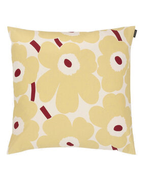 Marimekko Marimekko Pieni Unikko kussenhoes 50x50cm botergeel rood Marimekko Marimekko Pieni Unikko kussenhoes 50x50cm botergeel rood