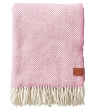 Klippan Klippan Gooseye wool plaid 130x200 made of 25% recycled wool pink