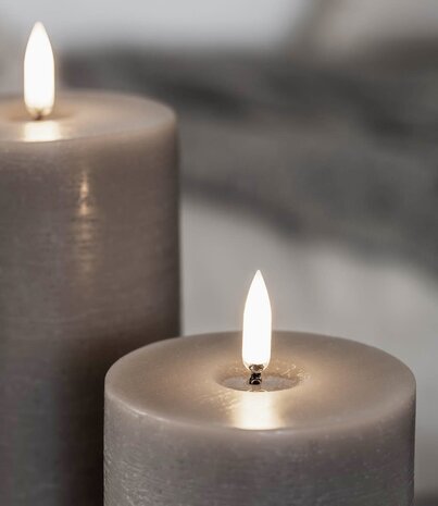 Uyuni Lighting Uyuni Lighting LED Wax pillar candle Ø7.8 x 20cm with melted center Sandstone Uyuni Lighting Uyuni Lighting LED Wax pillar candle Ø7.8 x 20cm with melted center Sandstone
