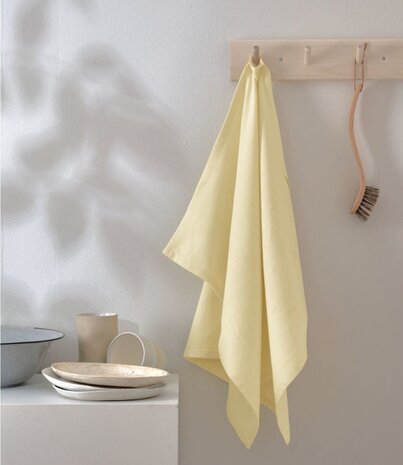 The Organic Company The Organic Company Theedoek Pale Yellow GOTS gecertificeerd 53x80cm The Organic Company The Organic Company Theedoek Pale Yellow GOTS gecertificeerd 53x80cm