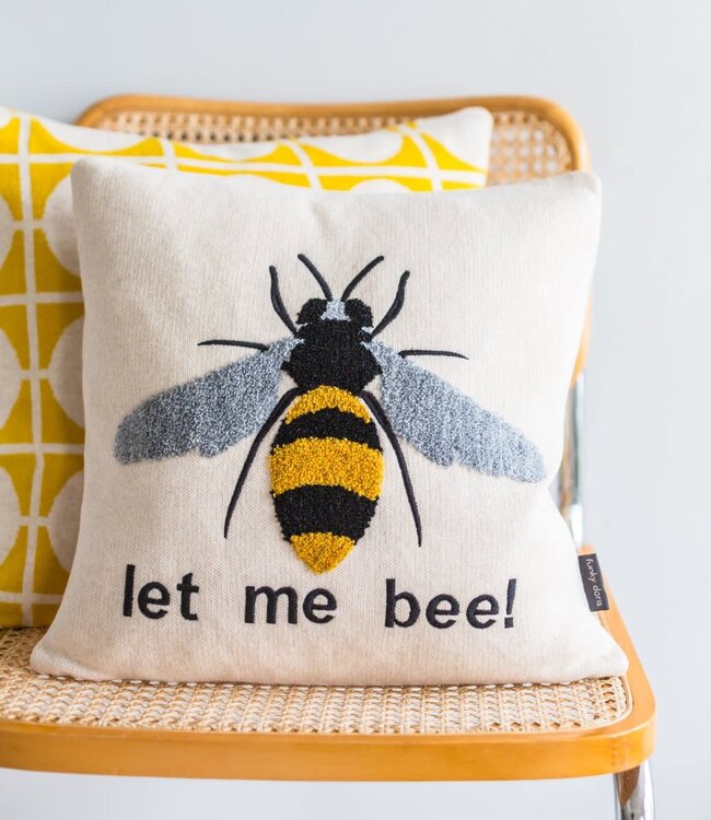 Funky Doris Funky Doris Bee cushion cover knitted 100% cotton 38x38cm incl. inner cushion