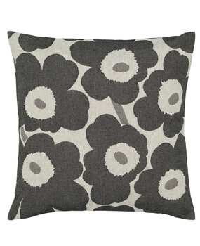 Marimekko Marimekko Pieni Unikko kussenhoes 47x47cm charcoal zand Marimekko Marimekko Pieni Unikko kussenhoes 47x47cm charcoal zand