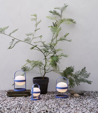 Rosendahl Rosendahl Soft Spot Solar lamp Circulair H25 Sky Blue Rosendahl Rosendahl Soft Spot Solar lamp Circulair H25 Sky Blue