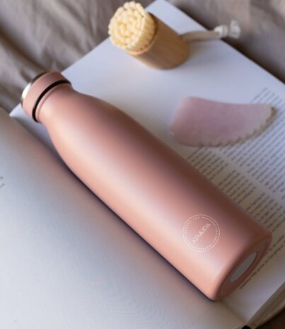 AYA & IDA AYA & IDA Thermo RVS Drinkfles 500 ml Ash Rose AYA & IDA AYA & IDA Thermo RVS Drinkfles 500 ml Ash Rose