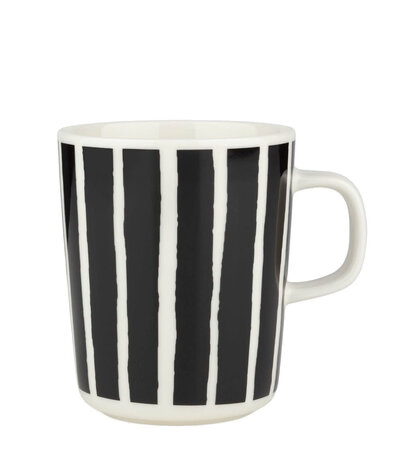 Marimekko Marimekko Piccolo beker 2.5dl zwart Marimekko Marimekko Piccolo beker 2.5dl zwart