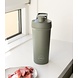 AYA & IDA AYA & IDA Shaker Shakebeker 750 ml Tropisch Groen AYA & IDA AYA & IDA Shaker Shakebeker 750 ml Tropisch Groen