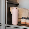 AYA & IDA AYA & IDA Shaker Bottle 750 ml soft pink AYA & IDA AYA & IDA Shaker Bottle 750 ml soft pink