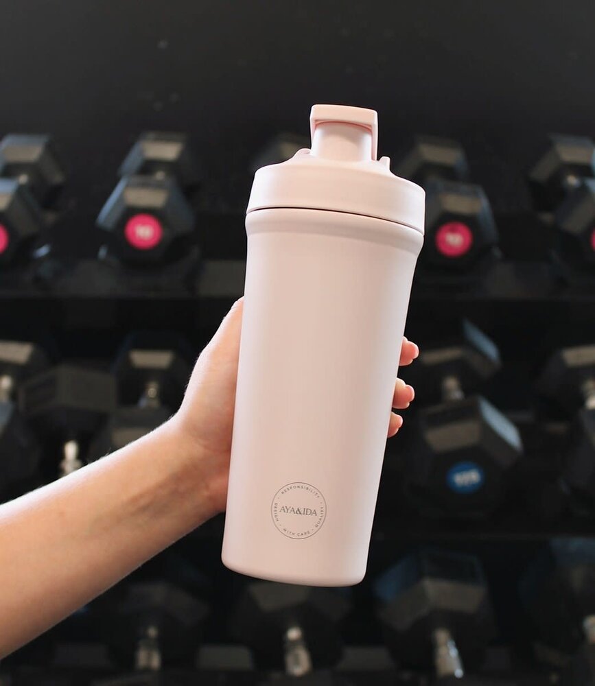 AYA & IDA AYA & IDA Shaker Bottle 750 ml soft pink AYA & IDA AYA & IDA Shaker Bottle 750 ml soft pink