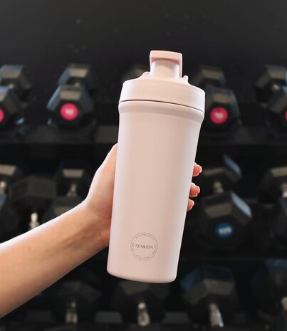 AYA & IDA AYA & IDA Shaker Bottle 750 ml soft pink AYA & IDA AYA & IDA Shaker Bottle 750 ml soft pink