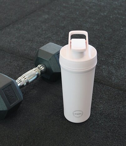 AYA & IDA AYA & IDA Shaker Bottle 750 ml soft pink AYA & IDA AYA & IDA Shaker Bottle 750 ml soft pink