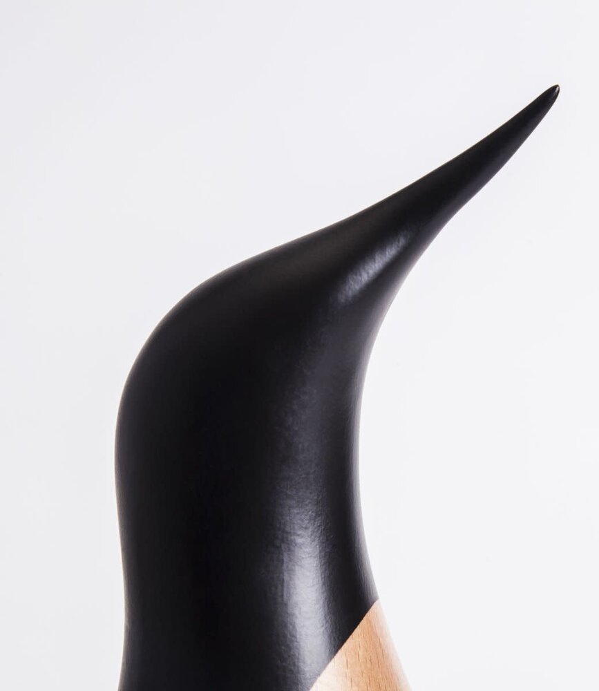 ARCHITECTMADE Architectmade Pinguïn Large H26 Beuken hout ARCHITECTMADE Architectmade Pinguïn Large H26 Beuken hout