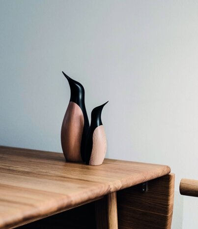 ARCHITECTMADE Architectmade Pinguïn Small H18.2 Beuken hout ARCHITECTMADE Architectmade Pinguïn Small H18.2 Beuken hout