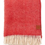 Klippan Klippan Herringbone plaid 130x180cm 50% gerecycled lamswol Radish Klippan Klippan Herringbone plaid 130x180cm 50% gerecycled lamswol Radish