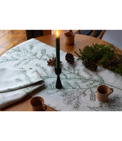 Lapuan Kankurit Lapuan Kankurit - Teemu Järvi Table Runner 46x150 needle branch green linen/cotton mix Lapuan Kankurit Lapuan Kankurit - Teemu Järvi Table Runner 46x150 needle branch green linen/cotton mix