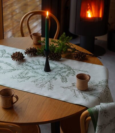 Lapuan Kankurit Lapuan Kankurit - Teemu Järvi Table Runner 46x150 needle branch green linen/cotton mix Lapuan Kankurit Lapuan Kankurit - Teemu Järvi Table Runner 46x150 needle branch green linen/cotton mix