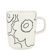 Marimekko Marimekko Piirto Unikko 2.5dl beker zwart Marimekko Marimekko Piirto Unikko 2.5dl beker zwart