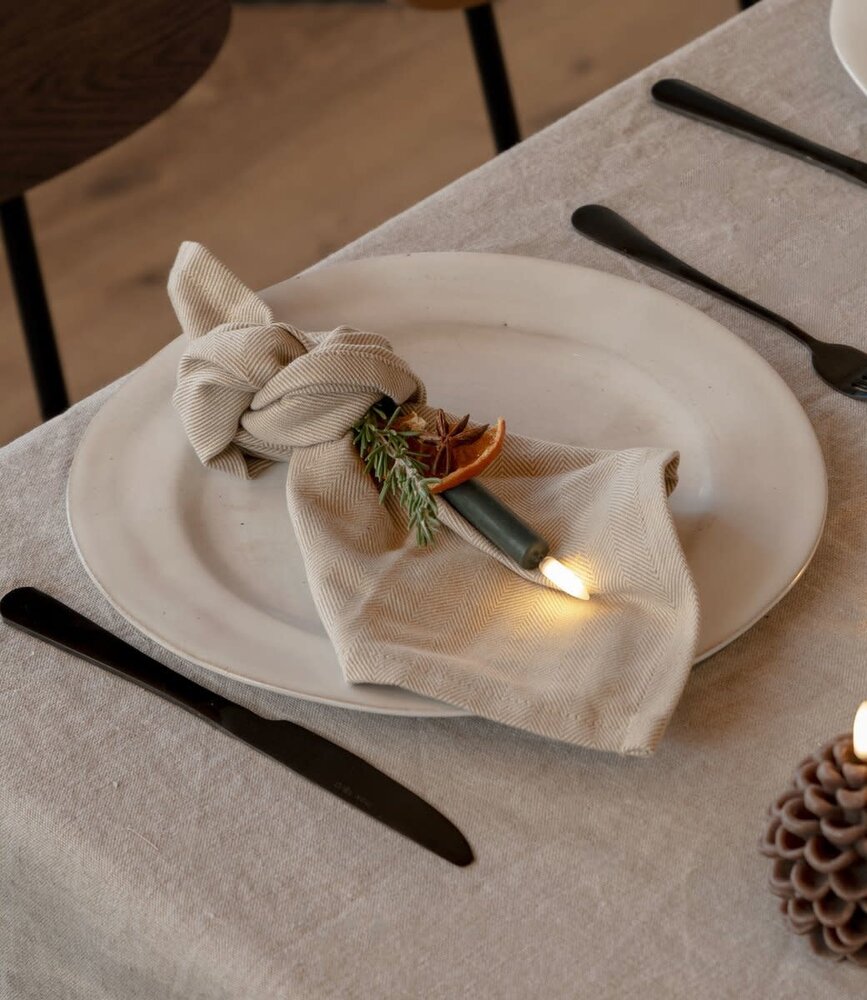 Uyuni Lighting Uyuni Lighting LED Wax mini candle 2 pieces Ø1.3 x 13.8cm Pine Green Uyuni Lighting Uyuni Lighting LED Wax mini candle 2 pieces Ø1.3 x 13.8cm Pine Green