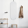 Moebe Moebe wandplank Half Moon smal warm grijs Moebe Moebe wandplank Half Moon smal warm grijs
