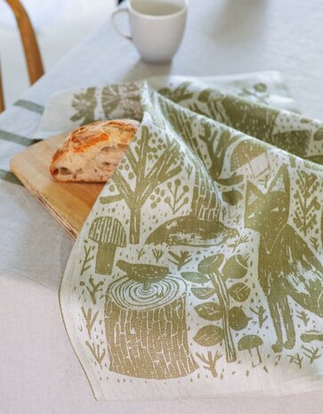 Lapuan Kankurit Lapuan Kankurit Metsikkö theedoek 46x70 Olijfgroen Lapuan Kankurit Lapuan Kankurit Metsikkö theedoek 46x70 Olijfgroen