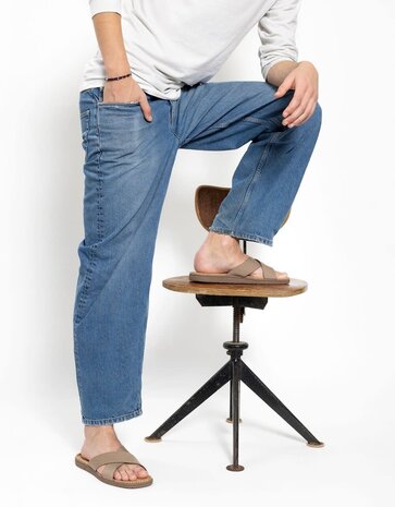 Shangies Shangies Unisex Sandals (various sizes) Urban Umber Shangies Shangies Unisex Sandals (various sizes) Urban Umber