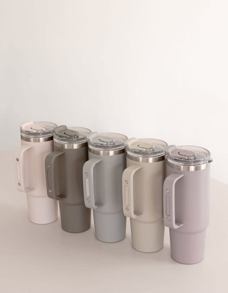 AYA & IDA AYA & IDA Thermo cup with straw 885ml light grey AYA & IDA AYA & IDA Thermo cup with straw 885ml light grey