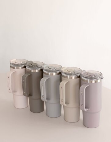 AYA & IDA AYA & IDA Thermo cup with straw 885ml light grey AYA & IDA AYA & IDA Thermo cup with straw 885ml light grey