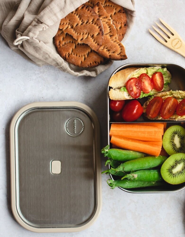 AYA & IDA AYA & IDA Lunch Box 1000 ml Beige incl. divider AYA & IDA AYA & IDA Lunch Box 1000 ml Beige incl. divider