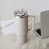AYA & IDA AYA & IDA Thermo cup with straw 885ml Beige AYA & IDA AYA & IDA Thermo cup with straw 885ml Beige