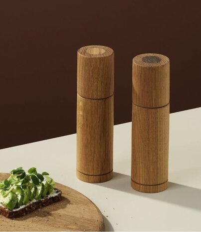 by Brorson by Brorson Circle Pepermolen geolied eiken by Brorson by Brorson Circle Pepermolen geolied eiken