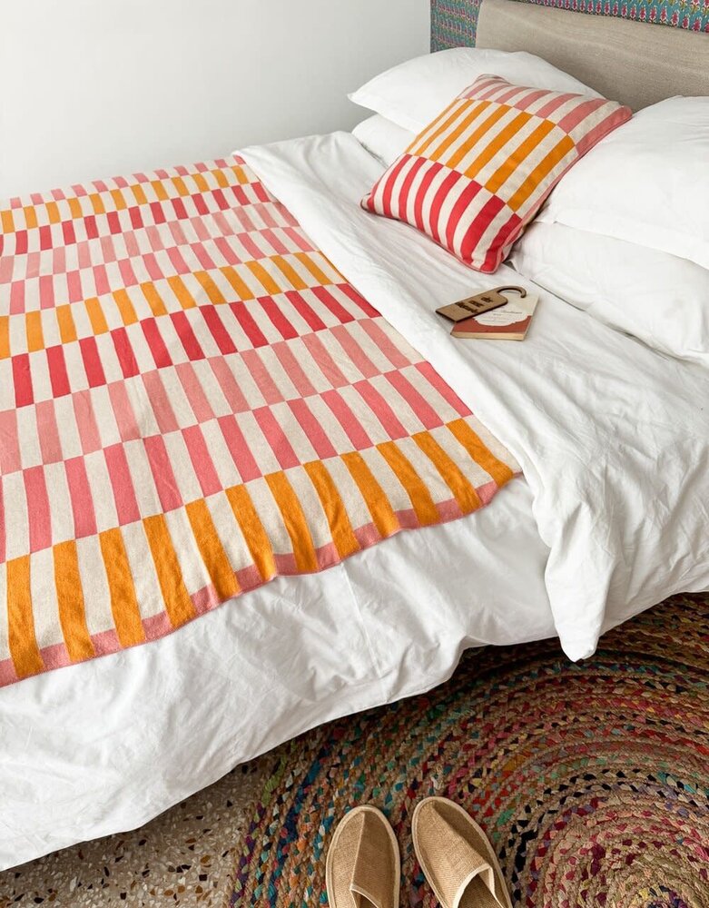 Funky Doris Funky Doris Mojo plaid knitted 100% cotton 130x170cm pink Funky Doris Funky Doris Mojo plaid knitted 100% cotton 130x170cm pink