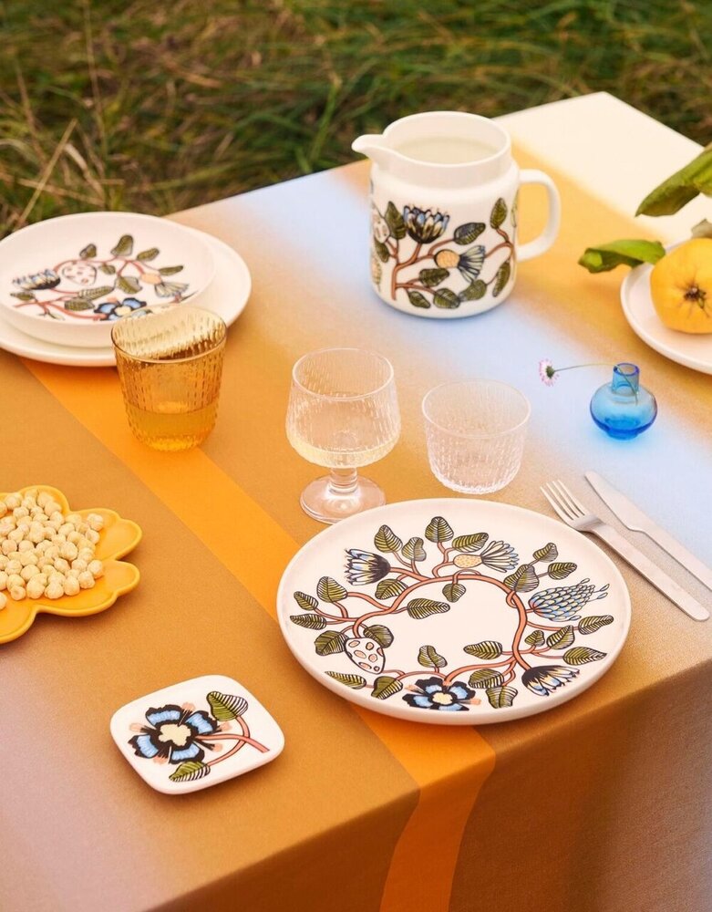 Marimekko Marimekko Tiara bord 25cm Marimekko Marimekko Tiara bord 25cm
