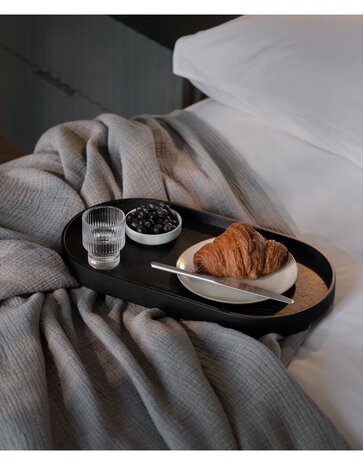 EKTA Living - by Wirth EKTA Living Zwart Eiken dienblad 31x47x3.5cm Tray Large EKTA Living - by Wirth EKTA Living Zwart Eiken dienblad 31x47x3.5cm Tray Large