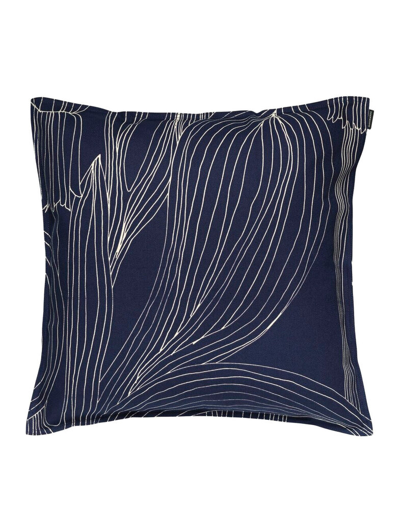 Marimekko Marimekko Kukat Puhkeavat cushion cover 50x50cm night blue Marimekko Marimekko Kukat Puhkeavat cushion cover 50x50cm night blue