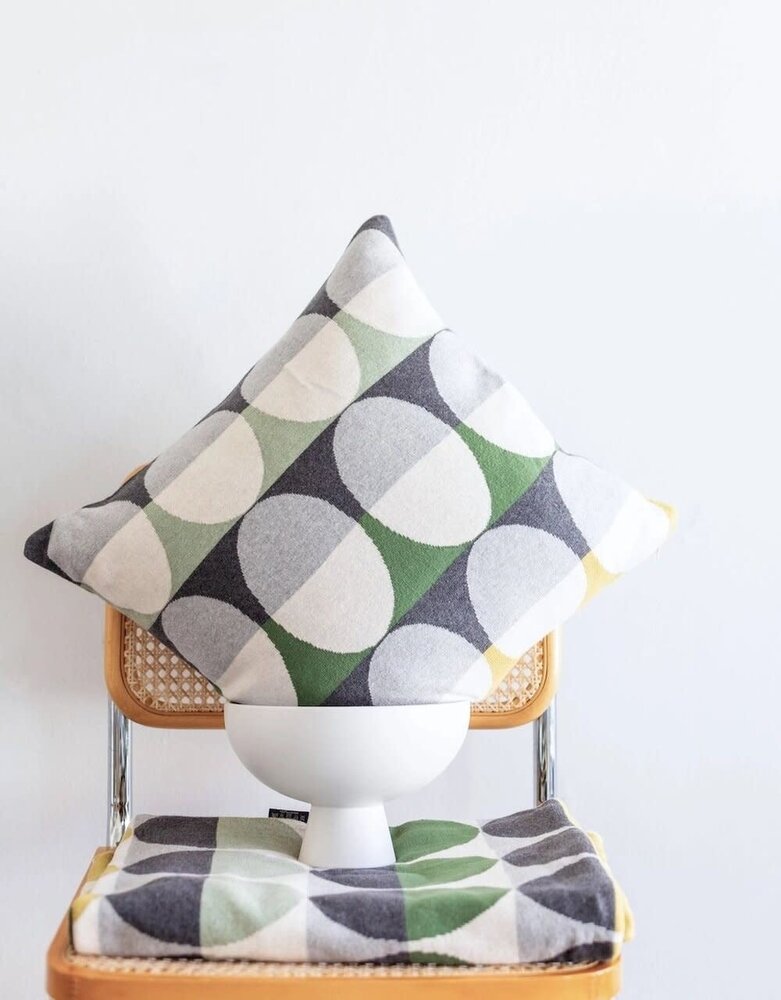 Funky Doris Funky Doris Olivia cushion cover knitted 100% cotton 48x48cm green excl. inner cushion Funky Doris Funky Doris Olivia cushion cover knitted 100% cotton 48x48cm green excl. inner cushion