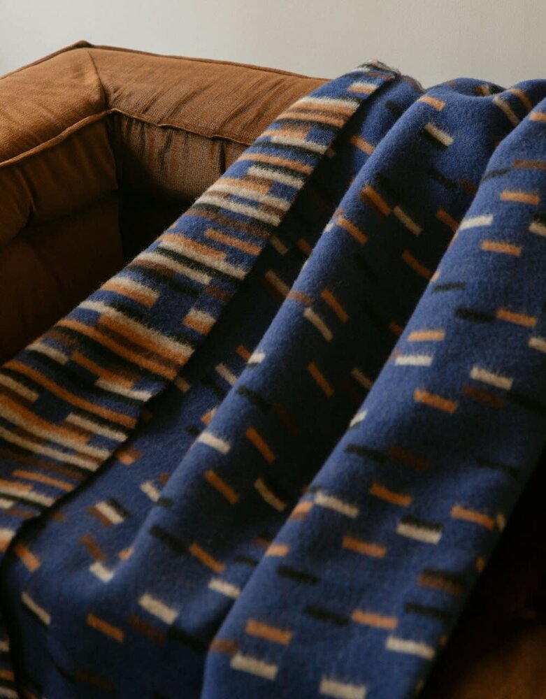 Lapuan Kankurit Lapuan Kankurit Yllätys wollen plaid 130x180 blauw kaneel