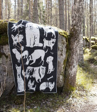 Lapuan Kankurit Lapuan Kankurit Koirapuisto wool plaid 130x180 dark grey Lapuan Kankurit Lapuan Kankurit Koirapuisto wool plaid 130x180 dark grey