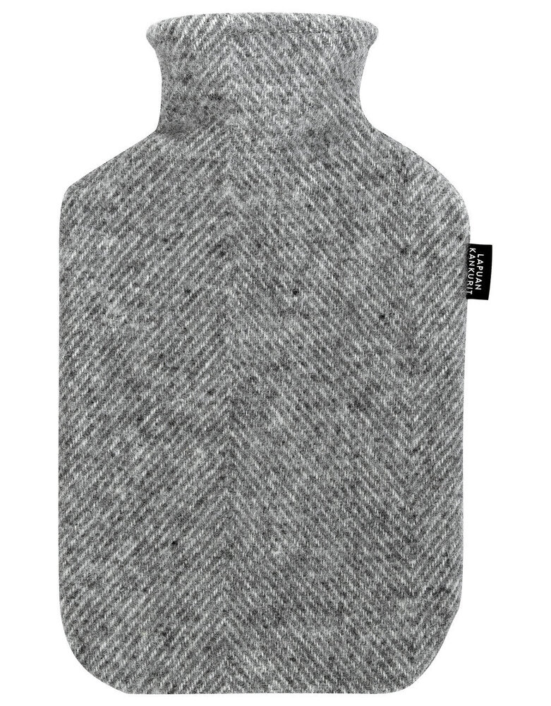 Lapuan Kankurit Lapuan Kankurit Arvo waterkruik met wollen hoes grijs 2lt Lapuan Kankurit Lapuan Kankurit Arvo waterkruik met wollen hoes grijs 2lt