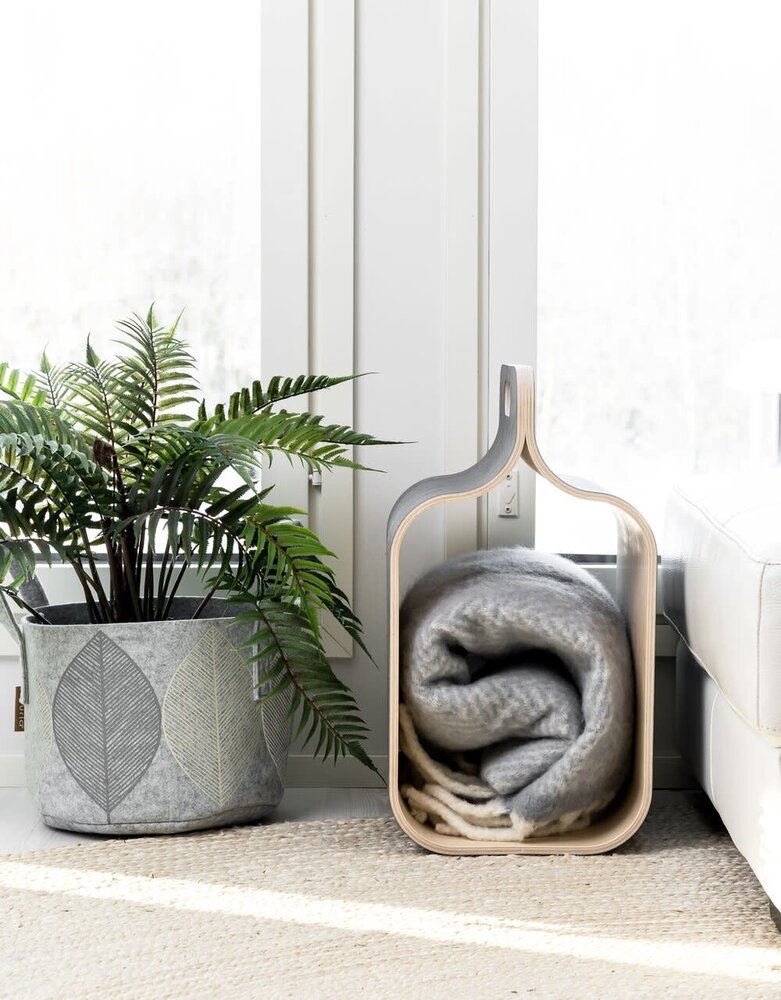 muurla Muurla Carrier multifunctionele opberger Fins Berkenhout - Lichtgrijs muurla Muurla Carrier multifunctionele opberger Fins Berkenhout - Lichtgrijs