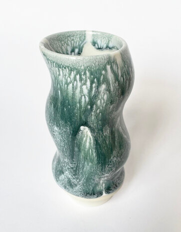 Studio Arhoj Studio Arhoj Hana Vaas Wave Andromeda Green Studio Arhoj Studio Arhoj Hana Vaas Wave Andromeda Green