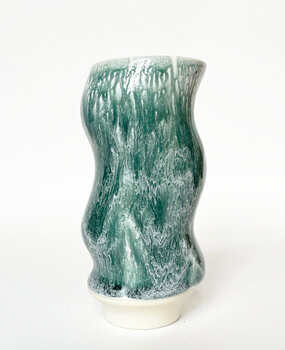 Studio Arhoj Studio Arhoj Hana Vaas Wave Andromeda Green Studio Arhoj Studio Arhoj Hana Vaas Wave Andromeda Green