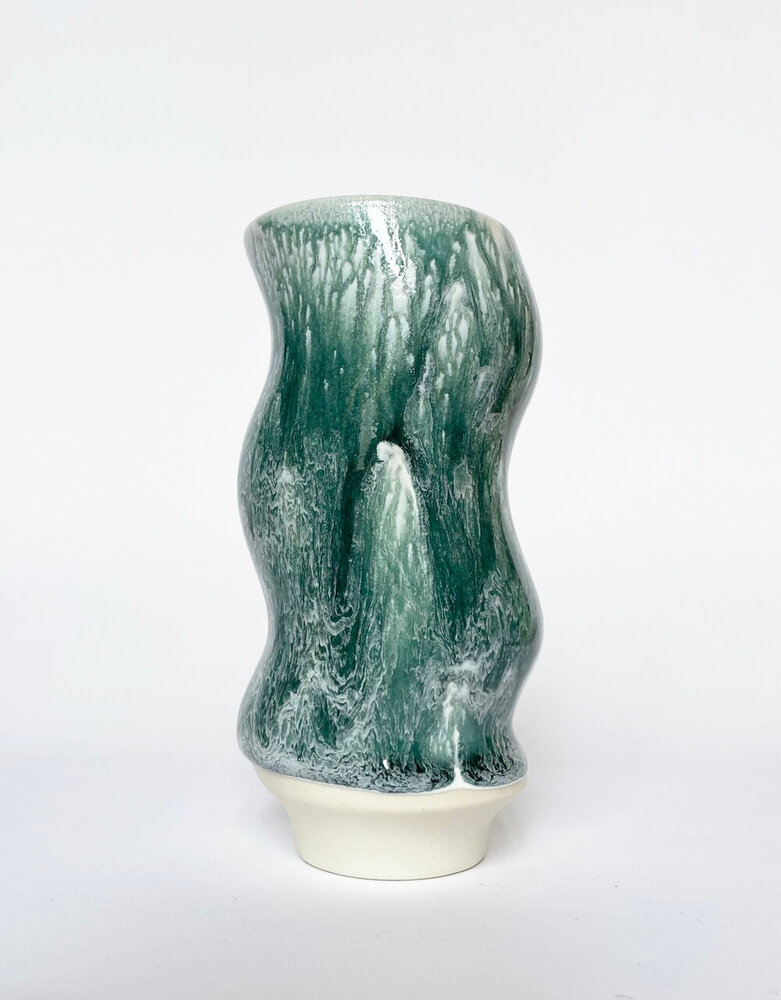 Studio Arhoj Studio Arhoj Hana Vaas Wave Andromeda Green Studio Arhoj Studio Arhoj Hana Vaas Wave Andromeda Green