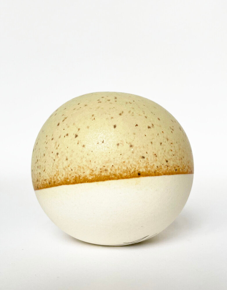 Studio Arhoj Studio Arhoj Pearls for the wall per piece - PEARL 3 Studio Arhoj Studio Arhoj Pearls for the wall per piece - PEARL 3