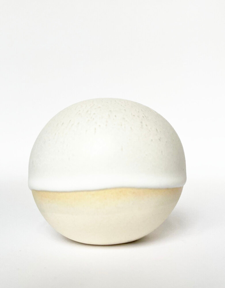 Studio Arhoj Studio Arhoj Pearls for the wall per piece - PEARL 34 Studio Arhoj Studio Arhoj Pearls for the wall per piece - PEARL 34