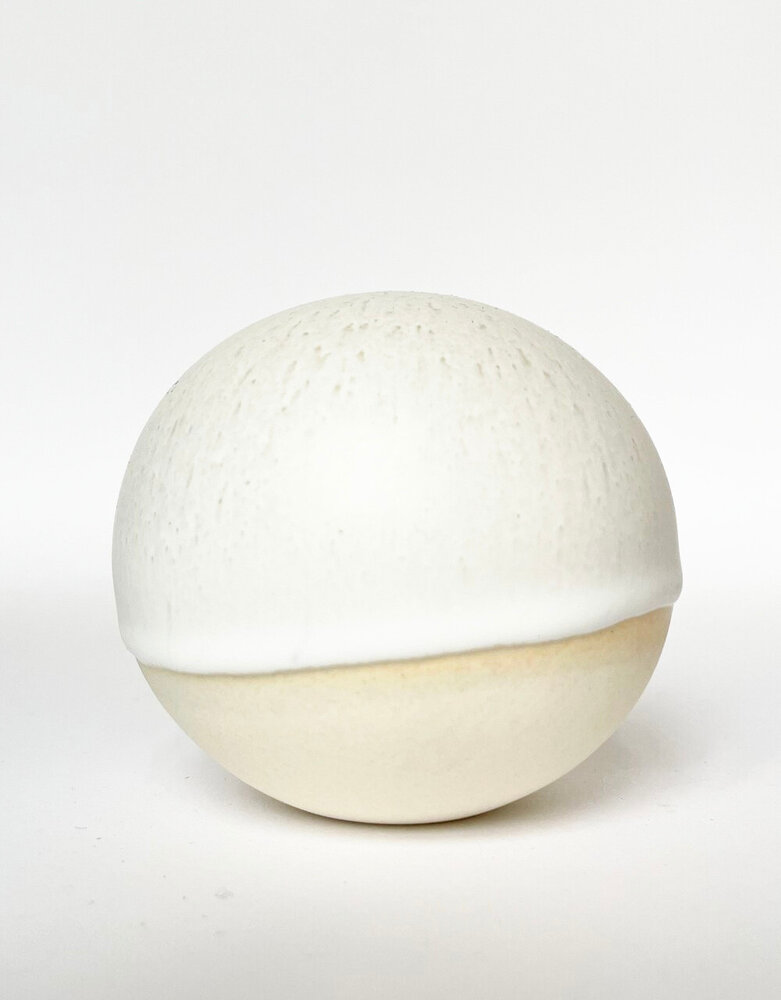 Studio Arhoj Studio Arhoj Pearls for the wall per piece - PEARL 34 Studio Arhoj Studio Arhoj Pearls for the wall per piece - PEARL 34