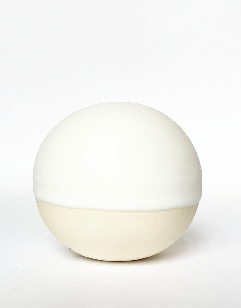 Studio Arhoj Studio Arhoj Pearls for the wall per piece - PEARL 44 Studio Arhoj Studio Arhoj Pearls for the wall per piece - PEARL 44