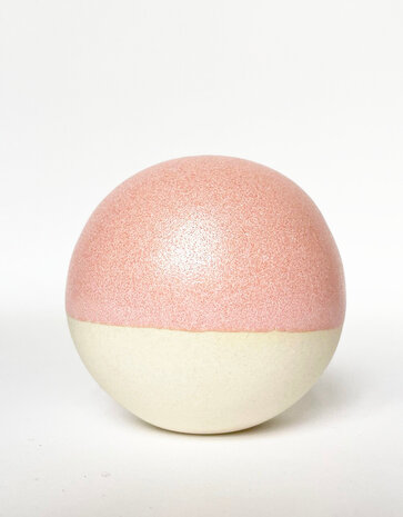 Studio Arhoj Studio Arhoj Pearls for the wall per piece - PEARL 116 Studio Arhoj Studio Arhoj Pearls for the wall per piece - PEARL 116