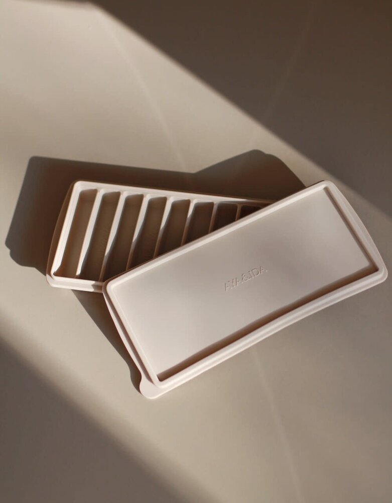 AYA & IDA AYA & IDA silicone ice cube tray special shape for drinking bottle beige