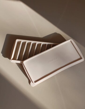 AYA & IDA AYA & IDA silicone ice cube tray special shape for drinking bottle beige