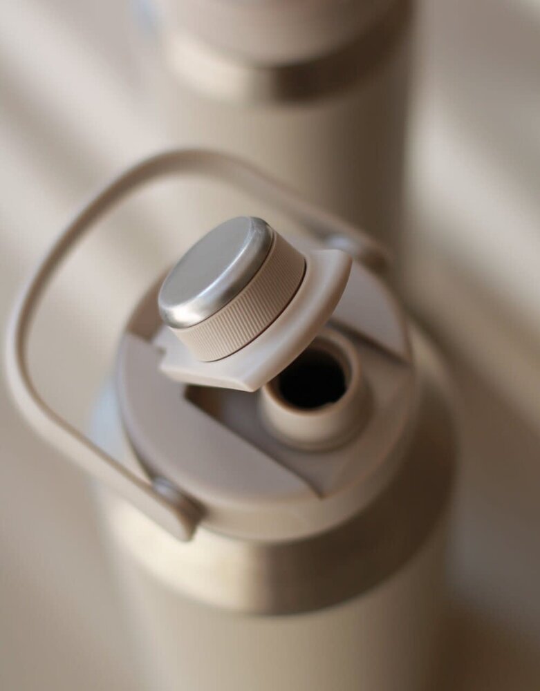 AYA & IDA AYA & IDA Thermo RVS Sport Drinkfles 700 ml Beige met hengsel